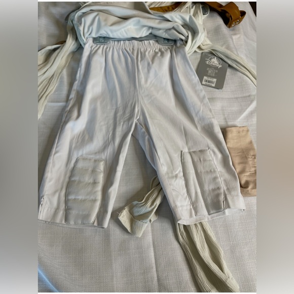 Authentic Disney Store Costume -Rey StarWars size 5/6 - Picture 11 of 16